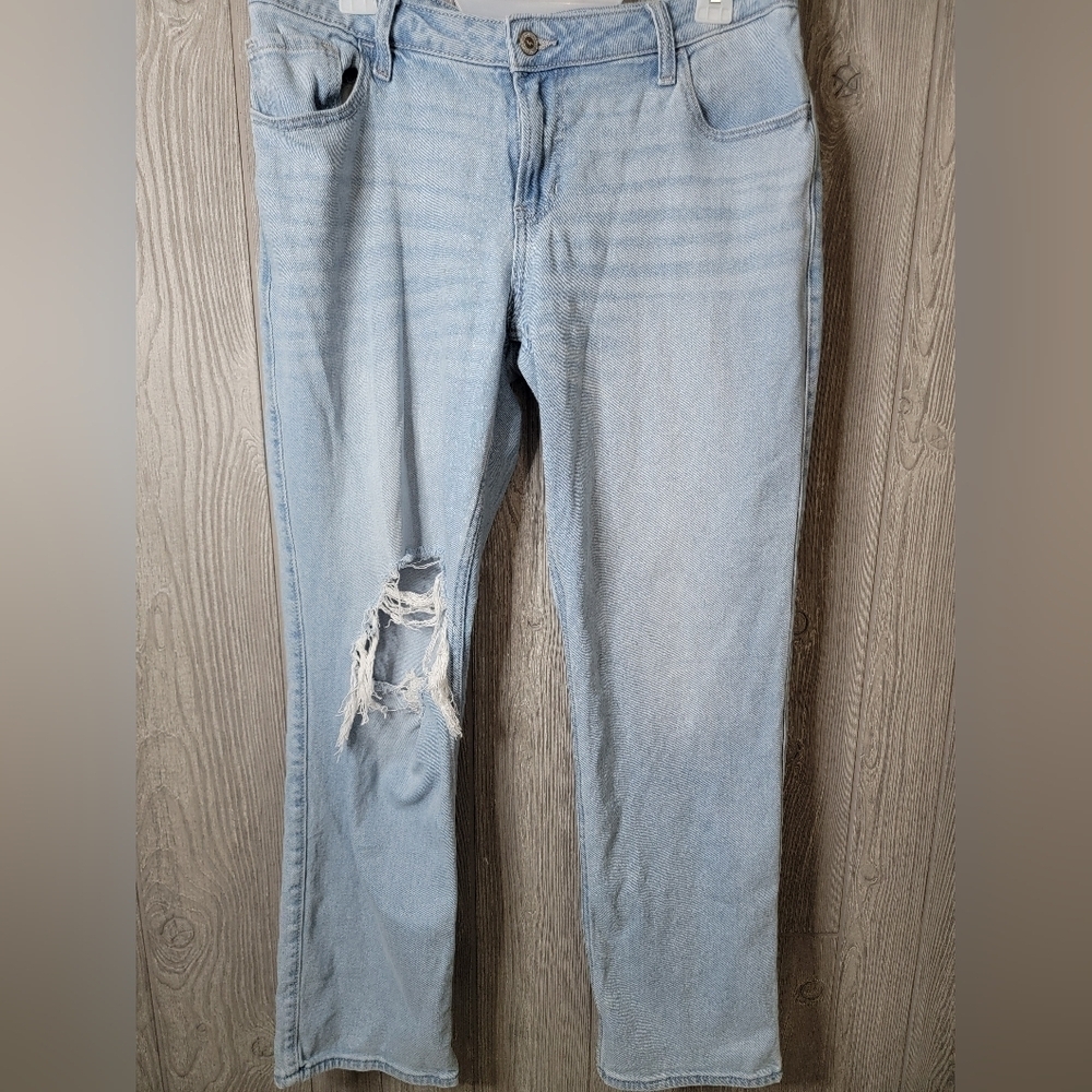 Hollister Low Rise 90s Vintage Straight Distressed Jeans Light Wash 11R W30 L31